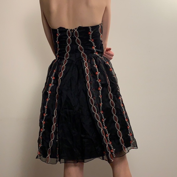 Anna Sui Embroidered Organza Dress - Picture 5 of 5